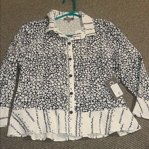 Habitat crinkle flounce top m.. NWT